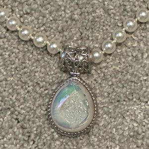 Druzy Quartz Pearl Necklace